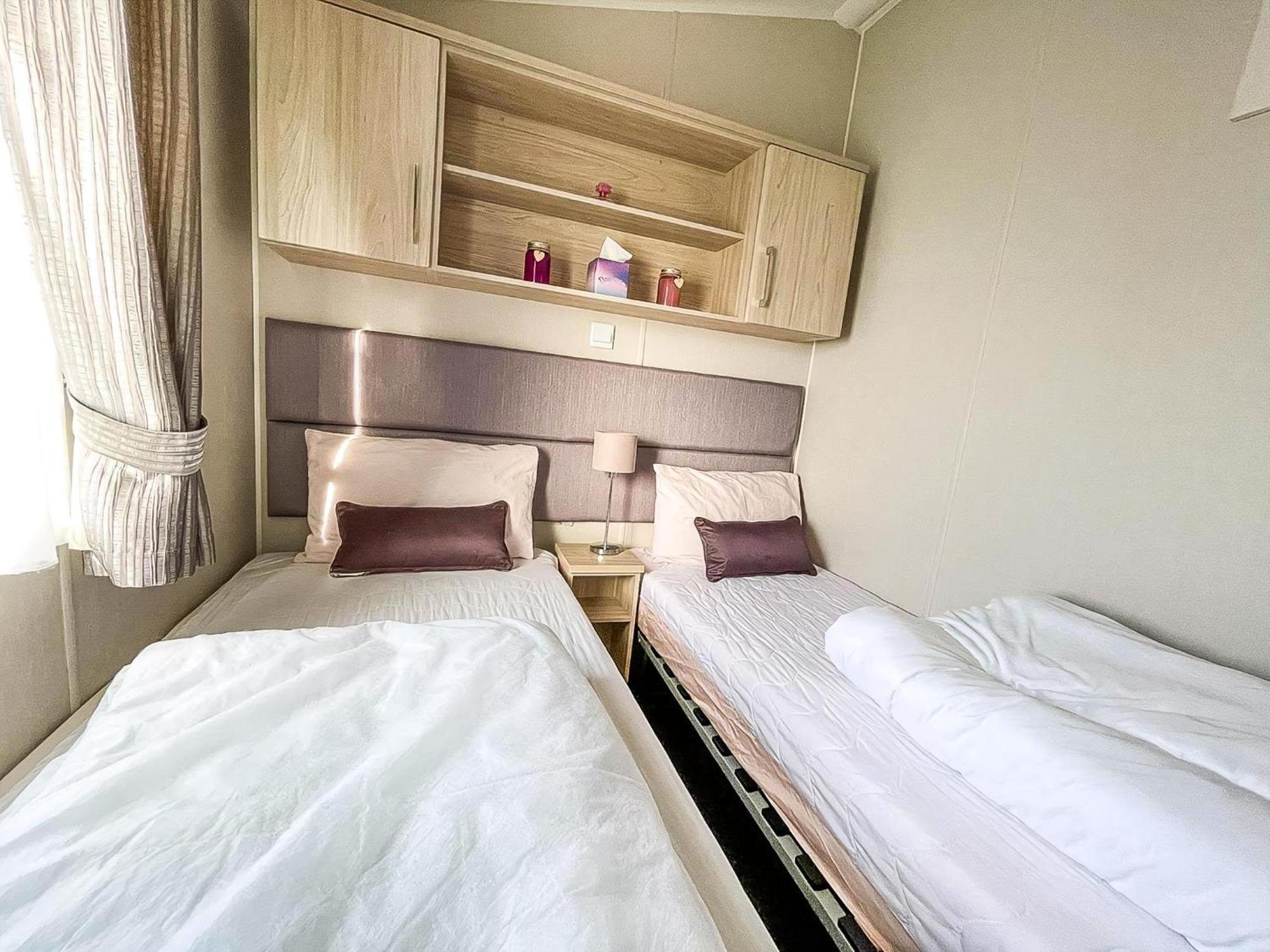 Scratby Wonderful 6 Berth Caravan For Hire By A Stunning Norfolk Beach Ref 19006Sd מראה חיצוני תמונה